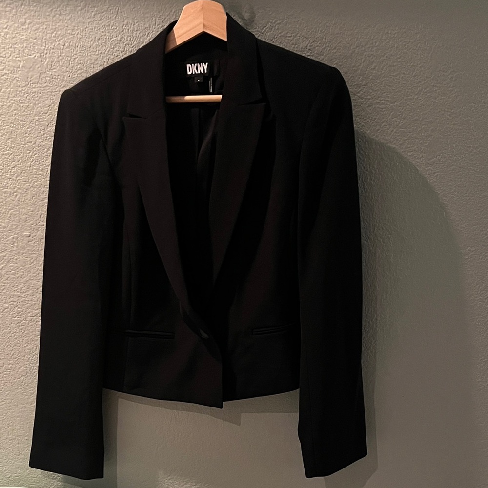 DKNY Women's Elegant Black Suit Jacket